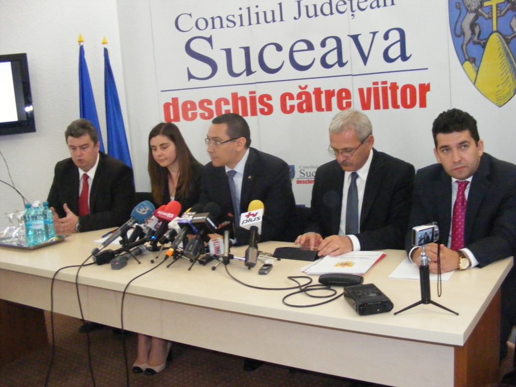 Ponta vizita la Suceava conferinta de presa CJ Suceava 16.05 (2)